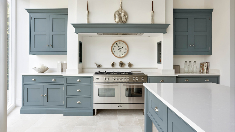 Gray kitchens: personal, daring, and welcoming