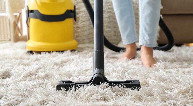 How to clean carpets at home