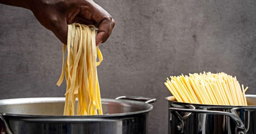 How Long Does Cooked Pasta Last in the Fridge? A Comprehensive Guide