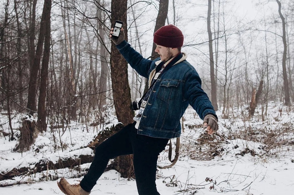What to wear underneath a jean jacket